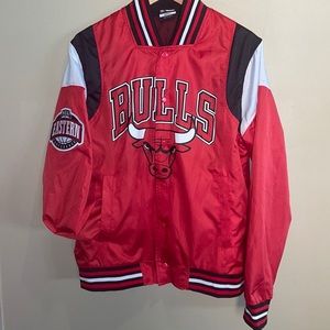 Vintage Chicago Bulls Jacket!!